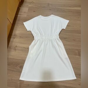 White Short-Sleeved Tunic Dress. Size M NWOT